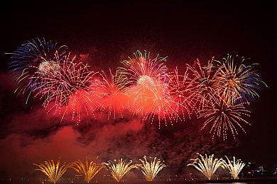 《最终幻想7：重生》新截图公布 画面精致美女更美